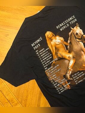 Beyoncé Renaissance World Tour 2023 T-Shirt Size Medium Black Double Sided